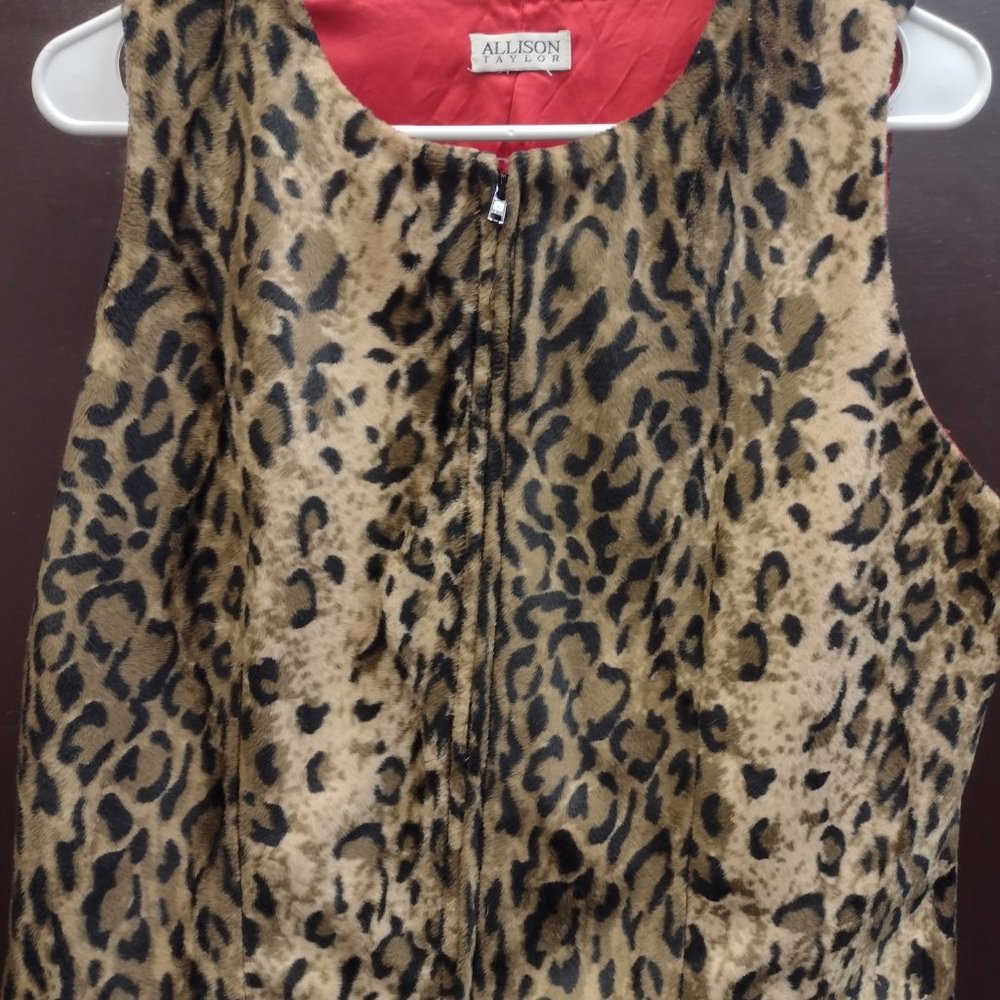Allison Taylor, size Small  Leopard Print vest